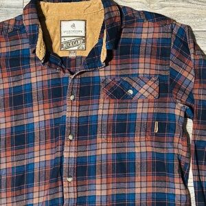 Legendary Whitetails Men's Buck Camp Shirt In A Plaid Pattern. Size Large